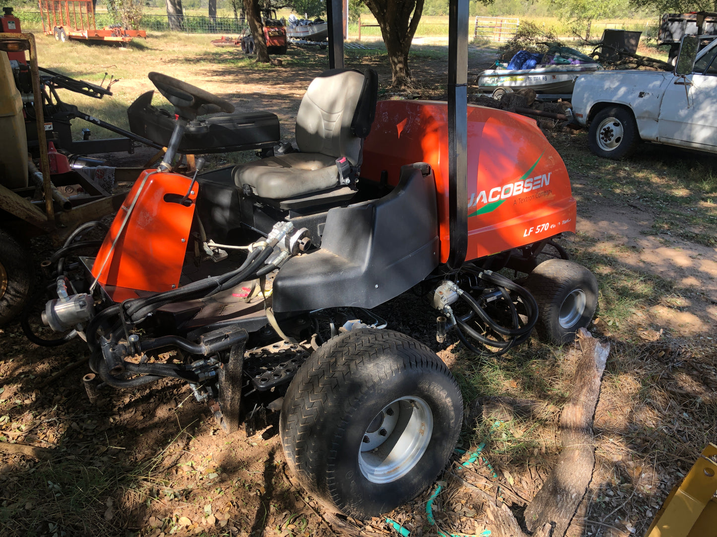 67983 Jacobsen LF570 Light Fairway Mower with ROPS